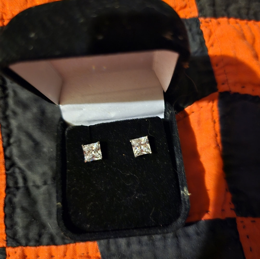 Elegant Silver Square Stud Earrings